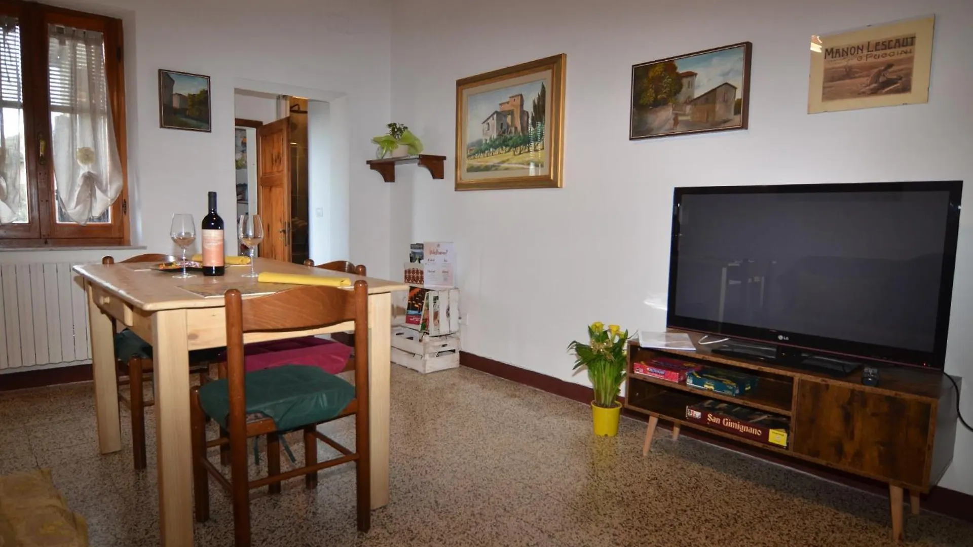 Apartment Appartamento Il Nespolo San Gimignano
